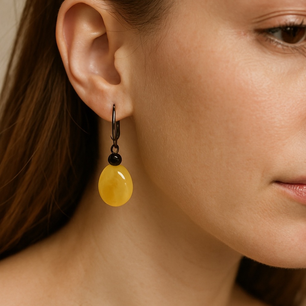 Dangle earrings pierced oval bead 1” vintage